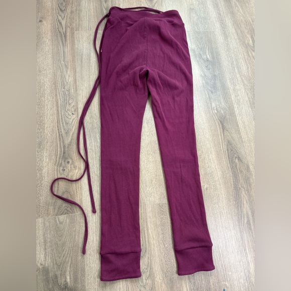 Gymshark jogger Slounge Ribbon Ribbed Leggings Dark Ruby Marl Sz M (fits like S) - Picture 11 of 11